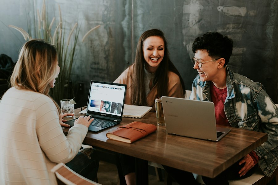 Team collaborating on influencer strategy
